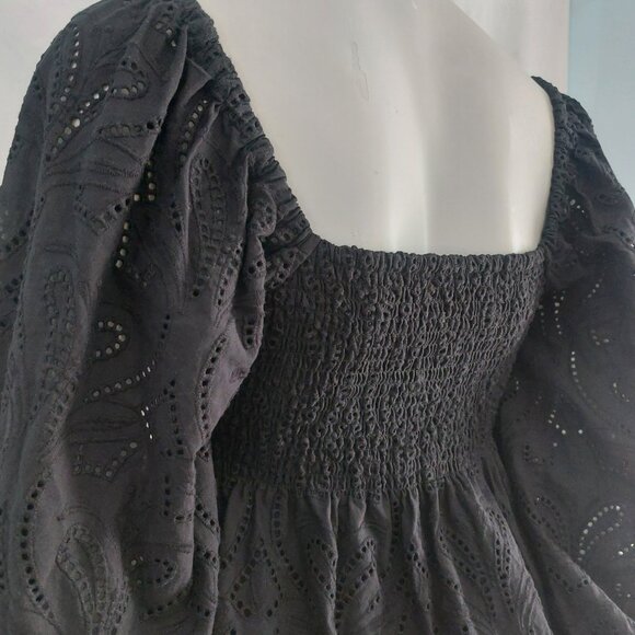 Banana Republic Puffy Sleeve Black Top Small Deep V Neck Flirty Cotton Like New - Picture 3 of 13